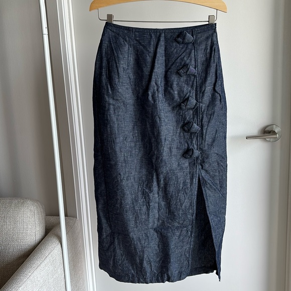 🩵Not-Quite-Denim Skirt -Size 2 - Picture 1 of 11